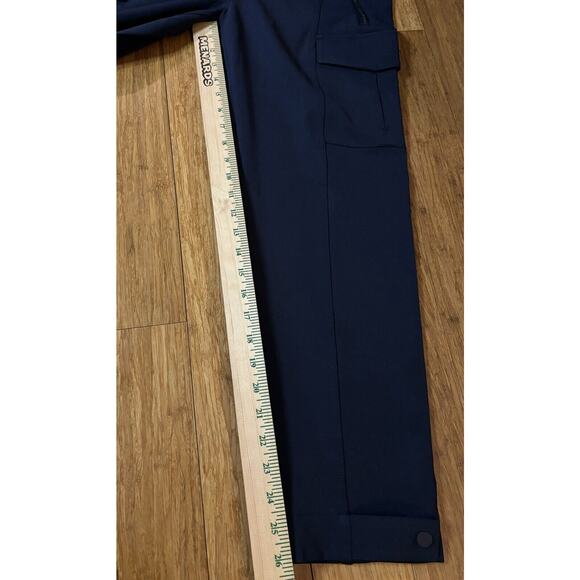 Athleta Sz. 0 Tall Endless High Rise Cargo Pant Navy NWOT $129 Gorpcore Packable - Picture 6 of 10